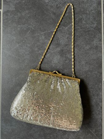 Laltramoda Clutch Abendtasche metallic Optik