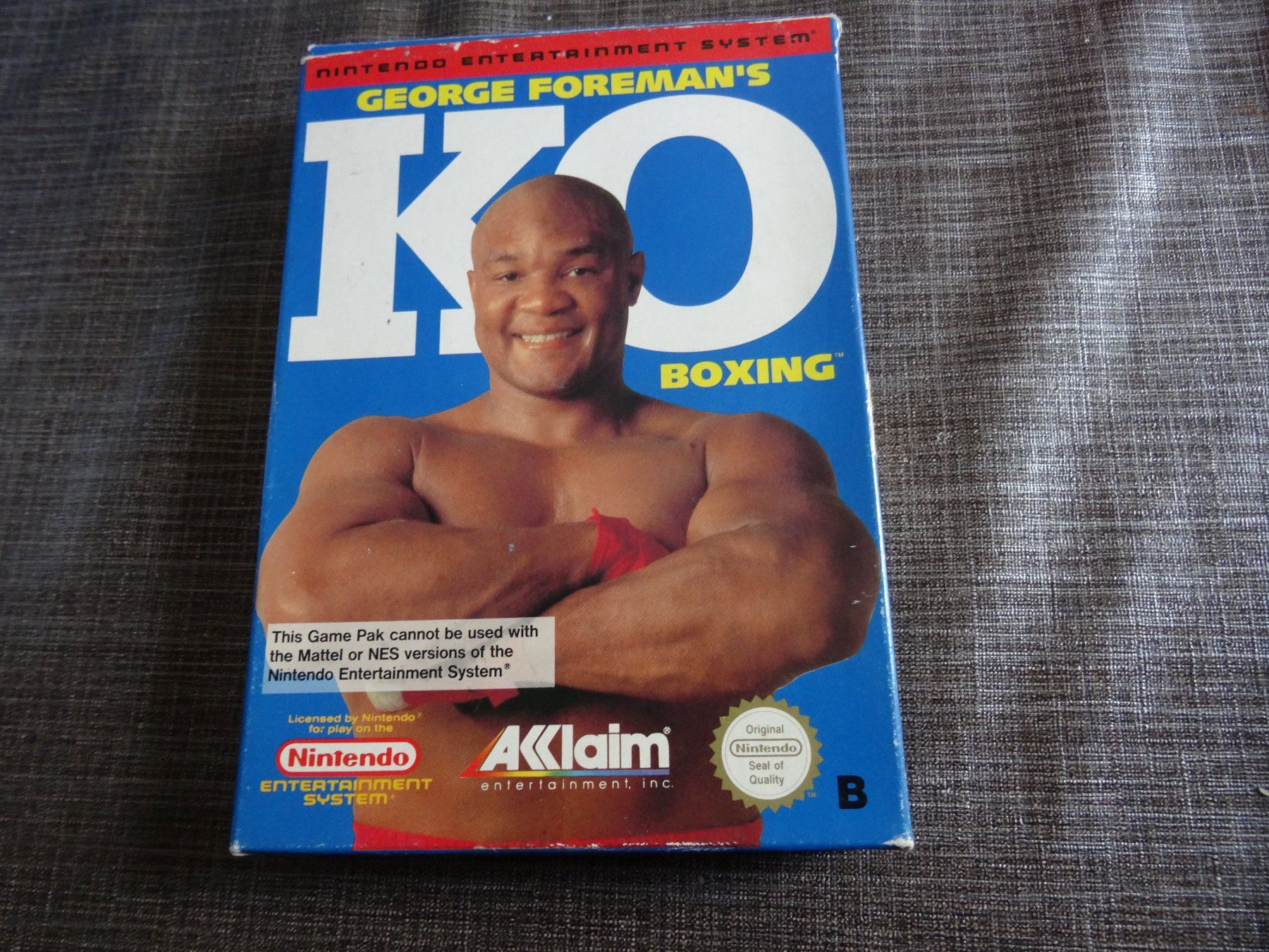 Nintendo Giochi: George Foreman's KO Boxing NES OVP – Usato da Olten venduto da Disc-Ausverkauf
