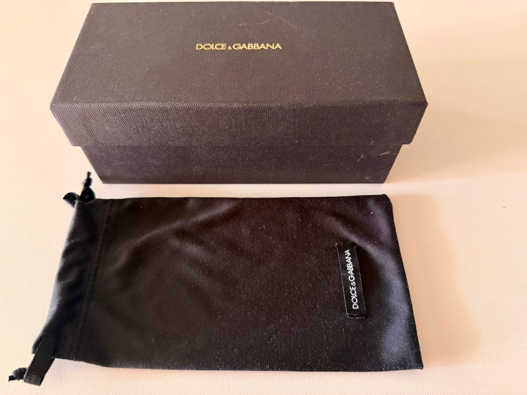 Dolce & Gabbana Occhiali & Lenti: DOLCE & GABBANA Microfiber sleeve for glasses, with box – Usato da Mont-sur-Lausanne venduto da vmi_ym5l 2