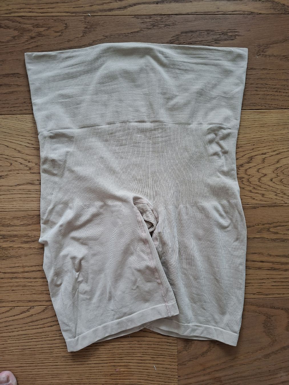 Hunkemöller Sonstige Unterwäsche: Shapewear von Hunkemöller – Gebraucht aus Oberengstringen von Kimchimon