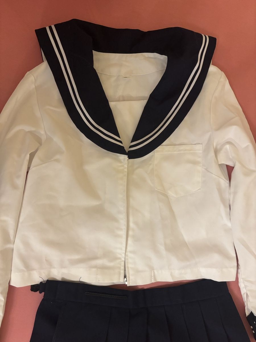 Lotti di vestiti: Japanese School Uniform Set – Nuovo (secondo la descrizione) da Andelfingen venduto da Good_Quality 1