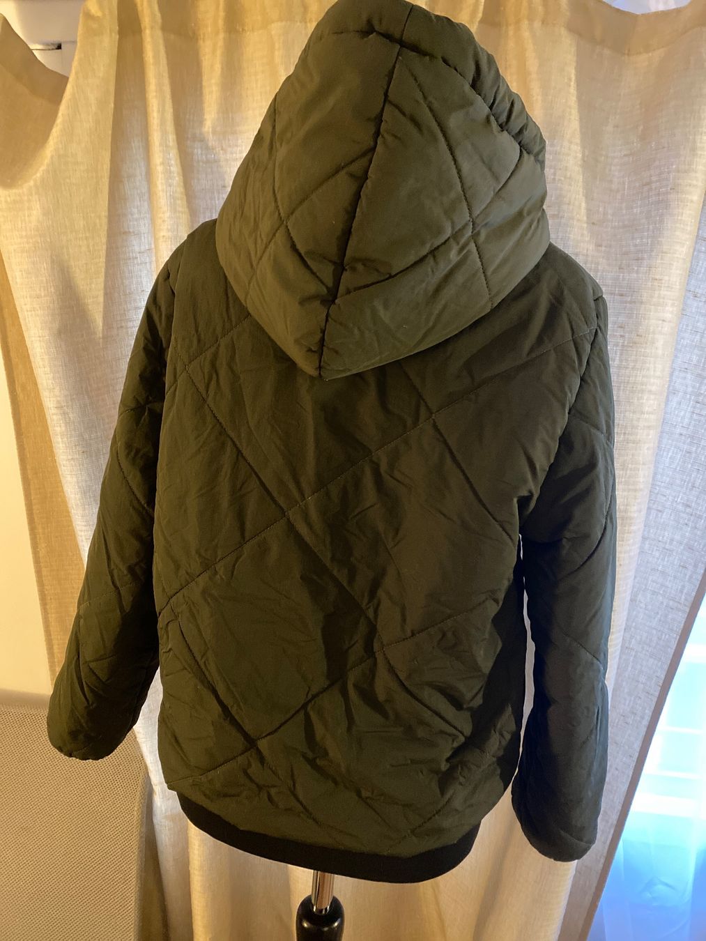Shein Giacche: Jacke olivgrün – Usato da Horgen venduto da Aimee86 2