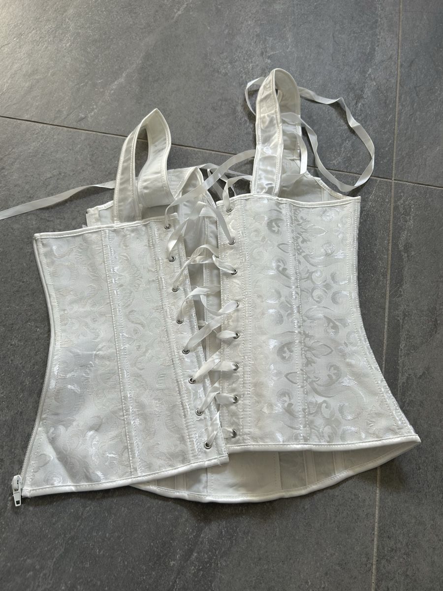 Tops: Corset blanc neuf – Neu und originalverpackt aus Bôle von sev_n85b