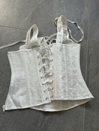 Corset blanc neuf