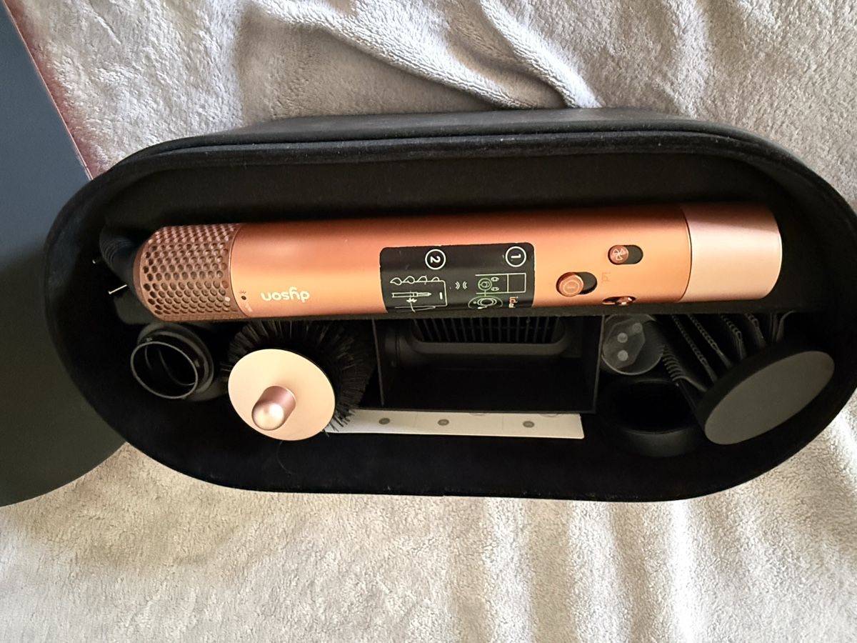 Dyson Asciugacapelli: Dyson Airwrap Co-anda 2x Curly+Coily – Usato da Bern venduto da Delamer 1