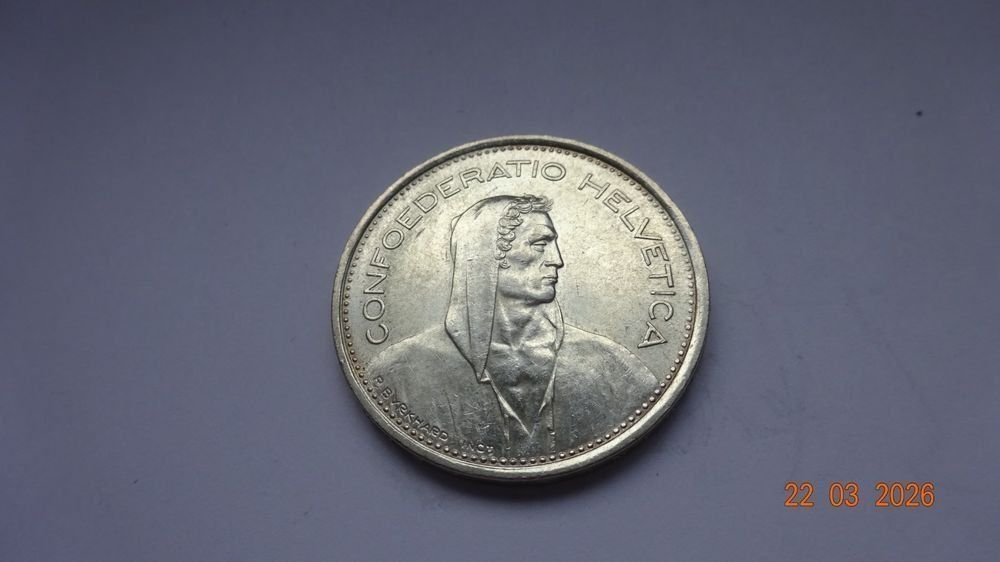 Tutti le monete: 5 Fr 1967 variante 3 étoiles devant le visage – Usato da bassecourt venduto da Oursvert 1