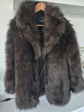 Stradivarius fausse fourrure