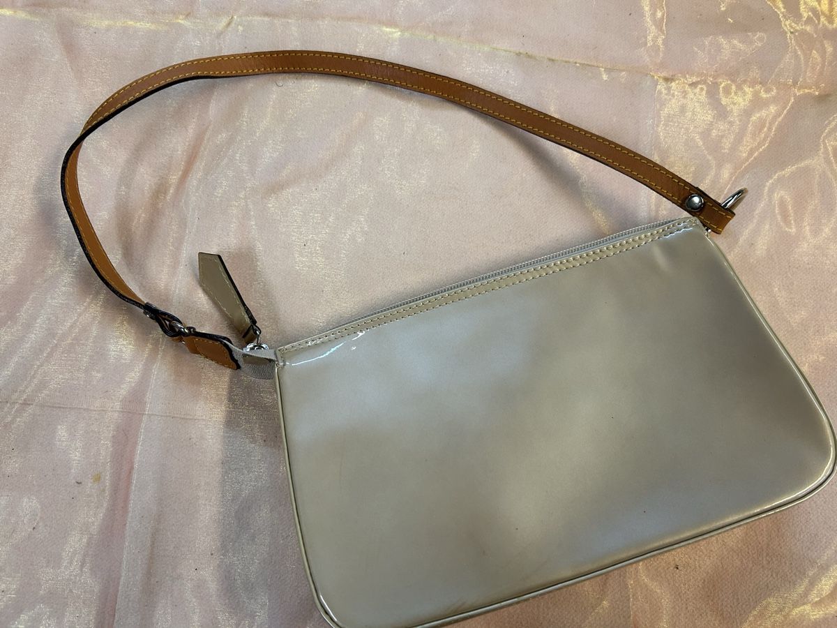 Borse da donna: Mollerus Tasche Lackleder beige – Usato da Köniz venduto da mimi612 4