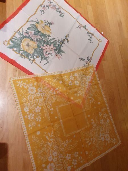 Foulard & Sciarpe: 2 superschöne Foulards – Usato da Ferden venduto da jemyce