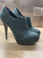 Grüne Stiefeletten mit Absatz, Grösse 39- 40