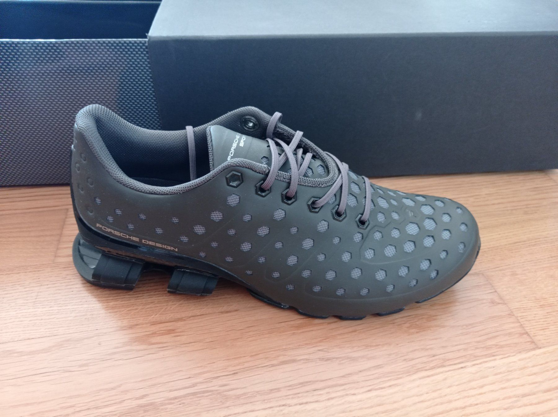 Porsche Herrenschuhe: Porsche Design Sport Grösse 44 – Neu und originalverpackt aus Hochdorf von b1.p 1