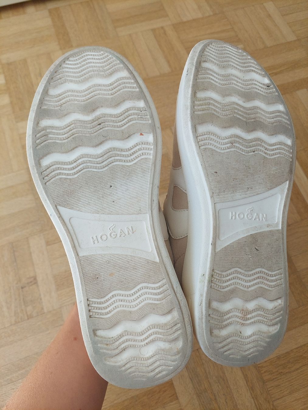 Hogan Damenschuhe: Hogan Sneaker Gr. 38 Beige/Weiss – Gebraucht aus Flims Dorf von Truemorish 6