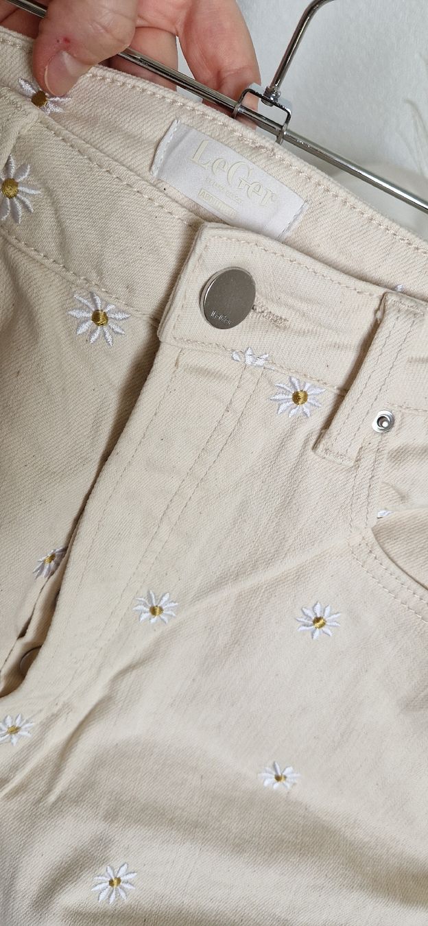 Jeans: LeGer Jeanshort beige Blümchen 40 – Nuovo (secondo la descrizione) da Zürich venduto da c.line89 2