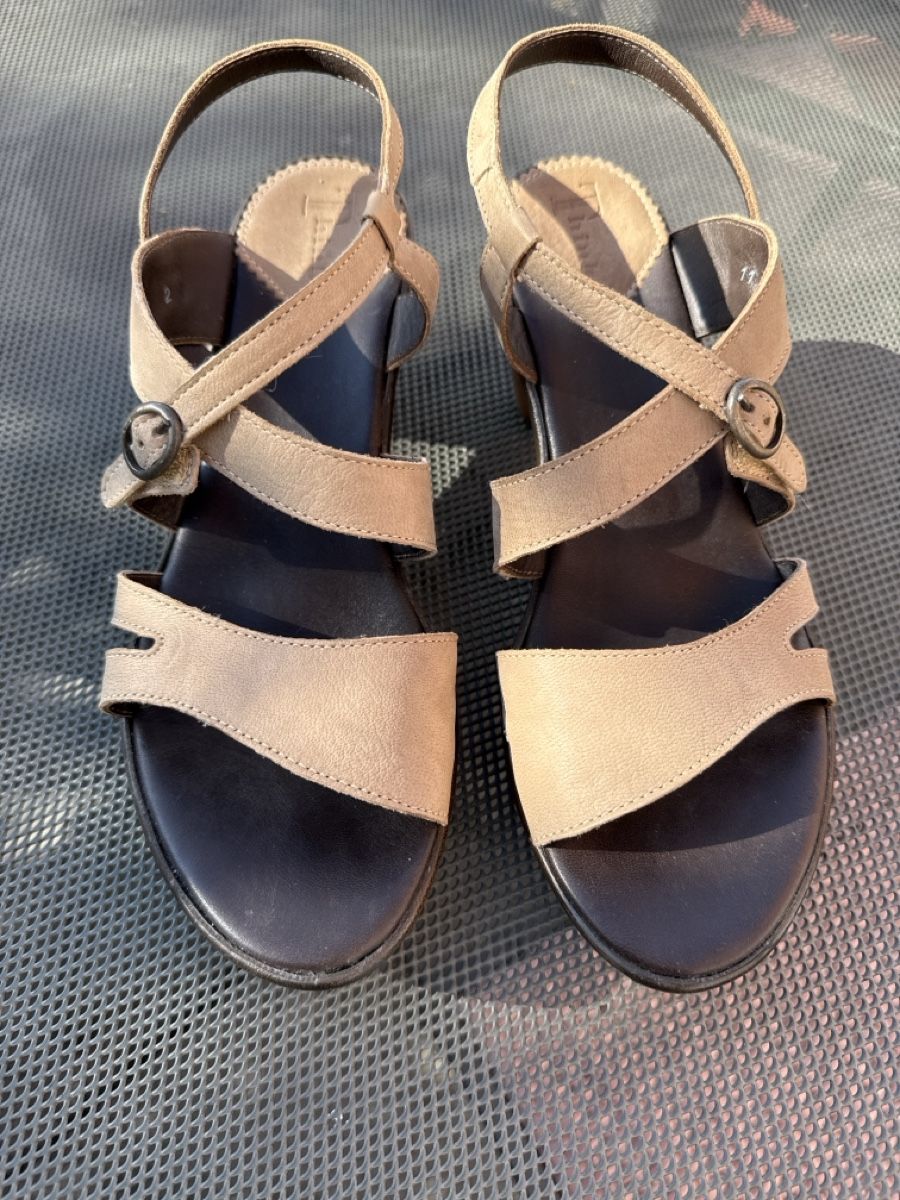 Think Chaussures femmes: Damen Schuhe Grösse 39 – D'occasion à Dettighofen (Lengwil) par Dolol