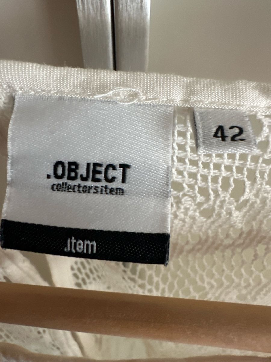 Camicette: Object Bluse, Gr. 42, creme-weiss, Sommer Look, Spitze – Usato da Opfikon venduto da Zentou 3