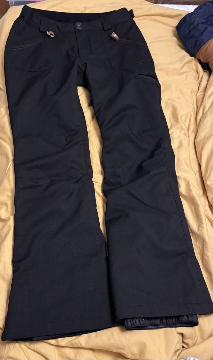 Hosen: Beach Mountain Skihose Gr: 44 – Neu (gemäss Beschreibung) aus Wald ZH von evelyne.street