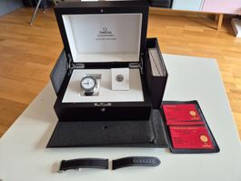 Omega  Speedmaster Professional Moonwatch Snoopy Apollo