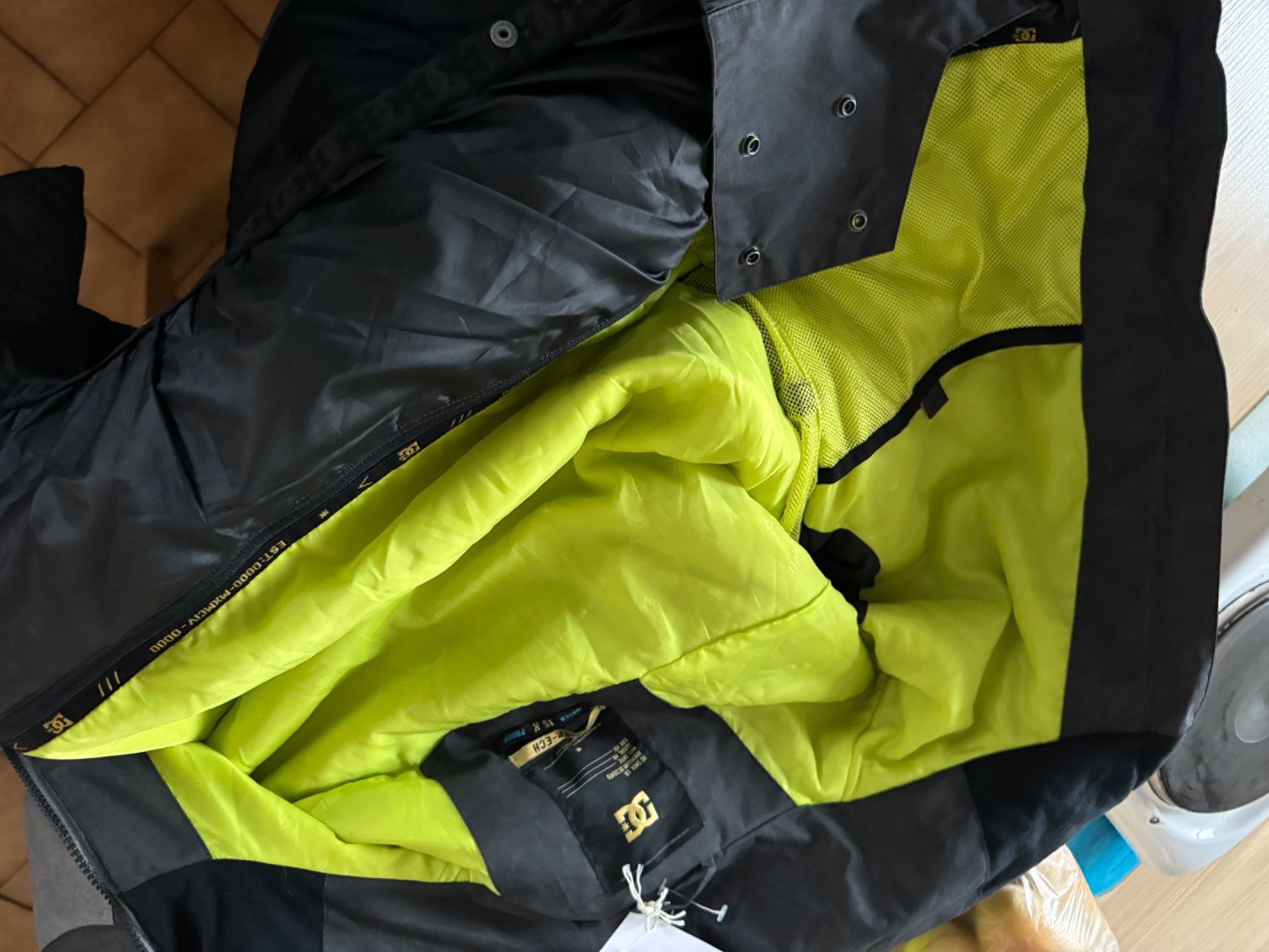 Jacken: Veste ski dc taille xs Zazou – Gebraucht aus Veyrier von kimedovapa 3