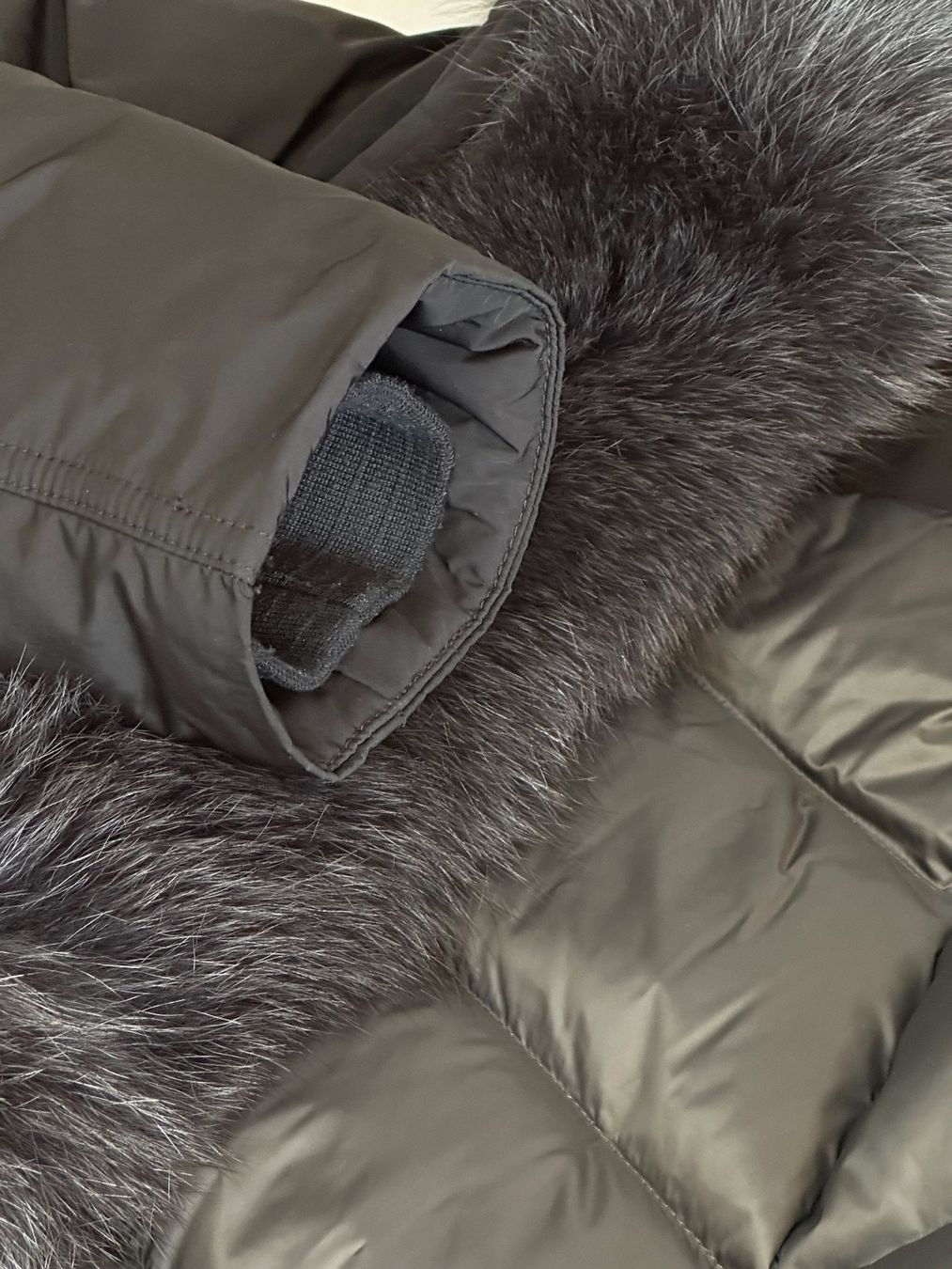 Giacche: Woolrich Winterjacke, Pelzfutter, Fell – Usato da Wil SG venduto da WilSG9500 8