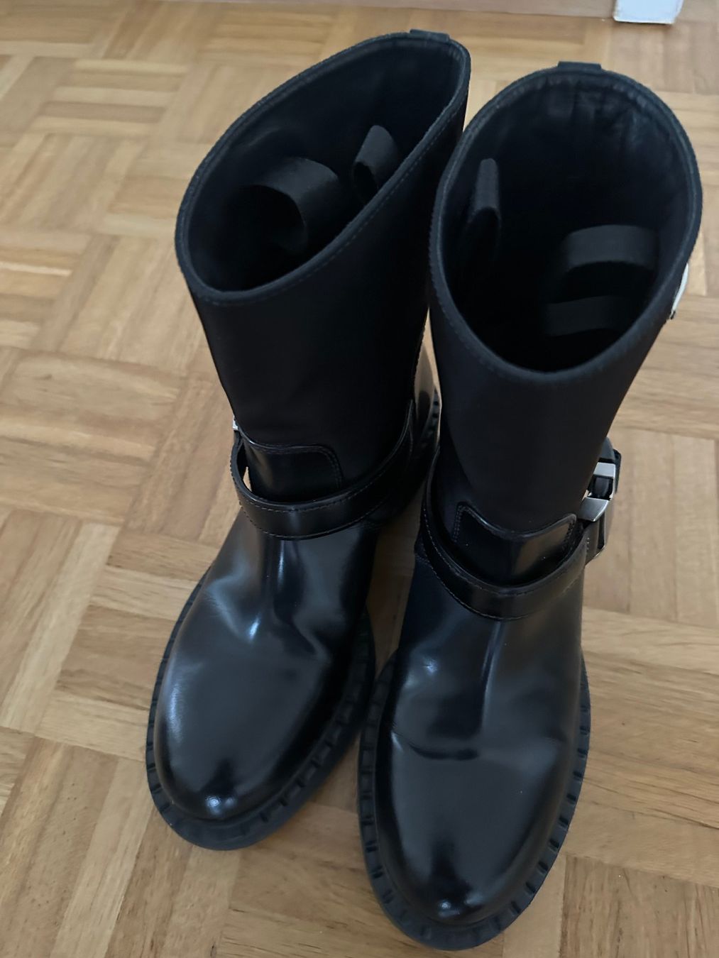 Prada Scarpe da donna: Original Prada Stiefelette – Nuovo (secondo la descrizione) da Mörschwil venduto da muenggeli99 5