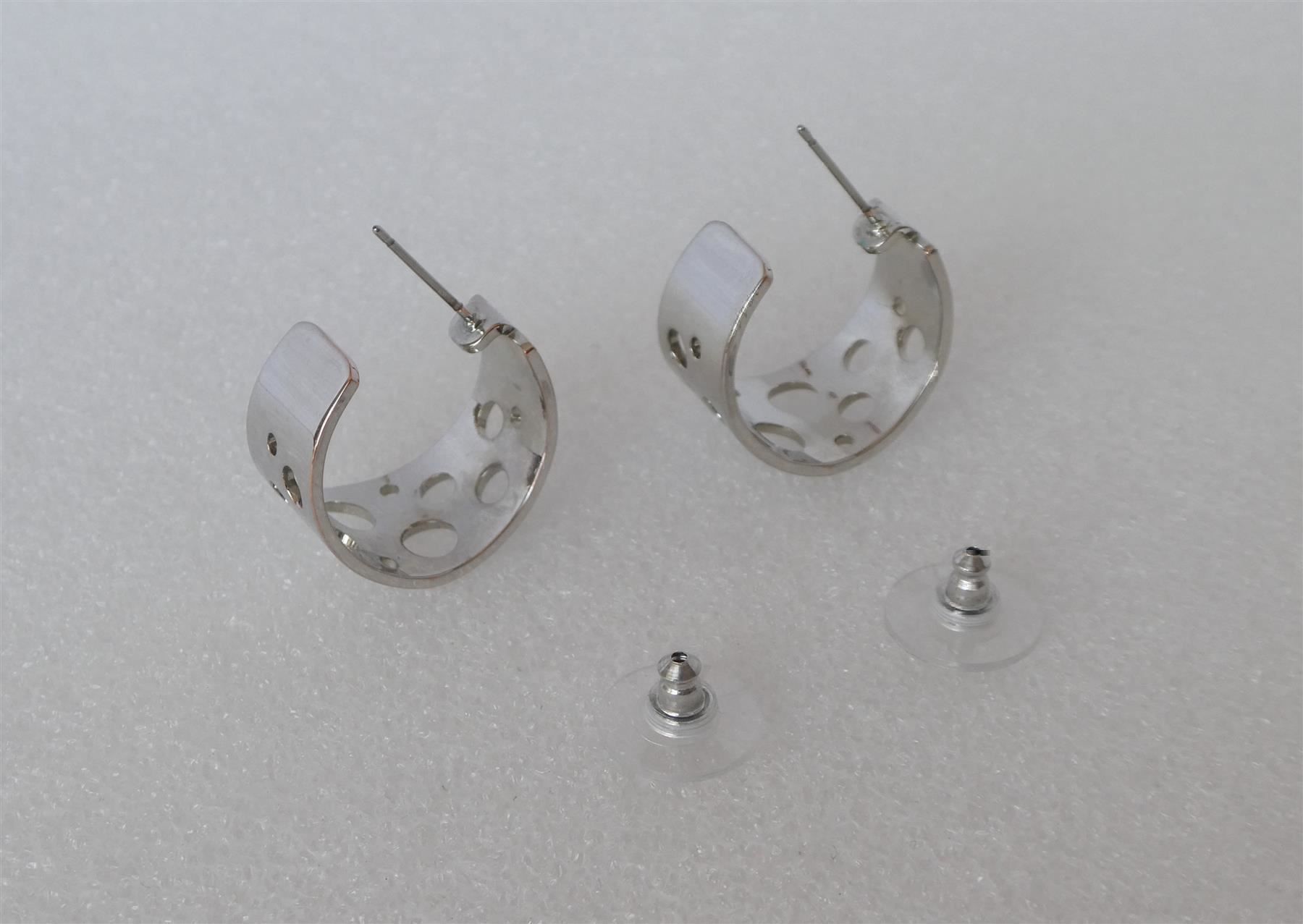 Orecchini pendenti & Orecchini a lobo: Modeschmuck Ohrringe Ohrstecker silbern – Usato da Frauenfeld venduto da dhour 7