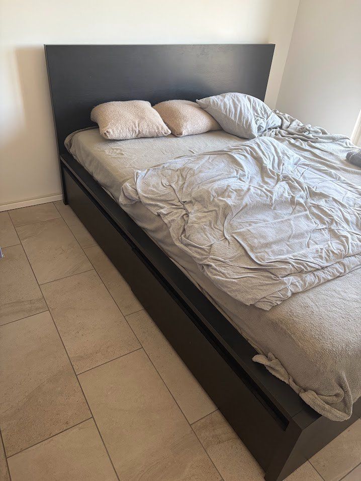 Letti: Bett Malm – Usato da Embrach venduto da ben_n6y7