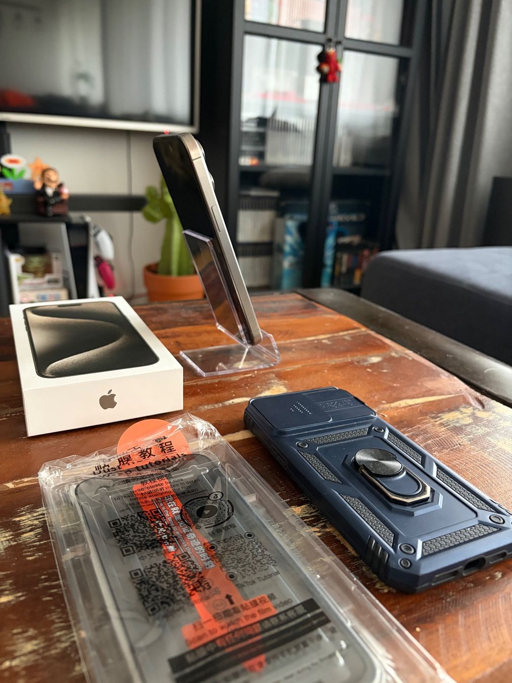 Apple Telefoni cellulari / Smartphones: iPhone 15 Pro Max (Natural Titanium, 256 GB) – Nuovo (secondo la descrizione) da Brugg AG venduto da jac_qw5s 3
