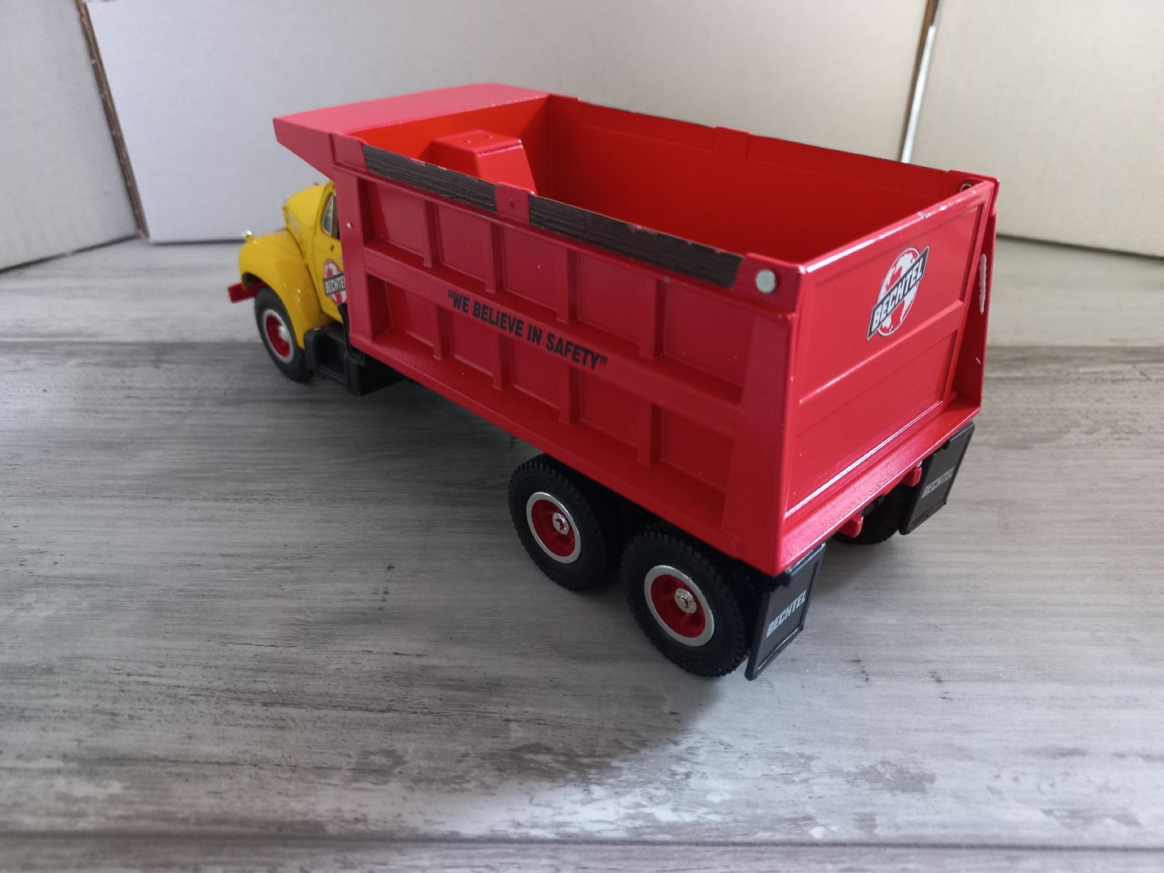 Modellautos: Mack B61 1/34 First Gear – Gebraucht aus Attalens von remy_s00 3