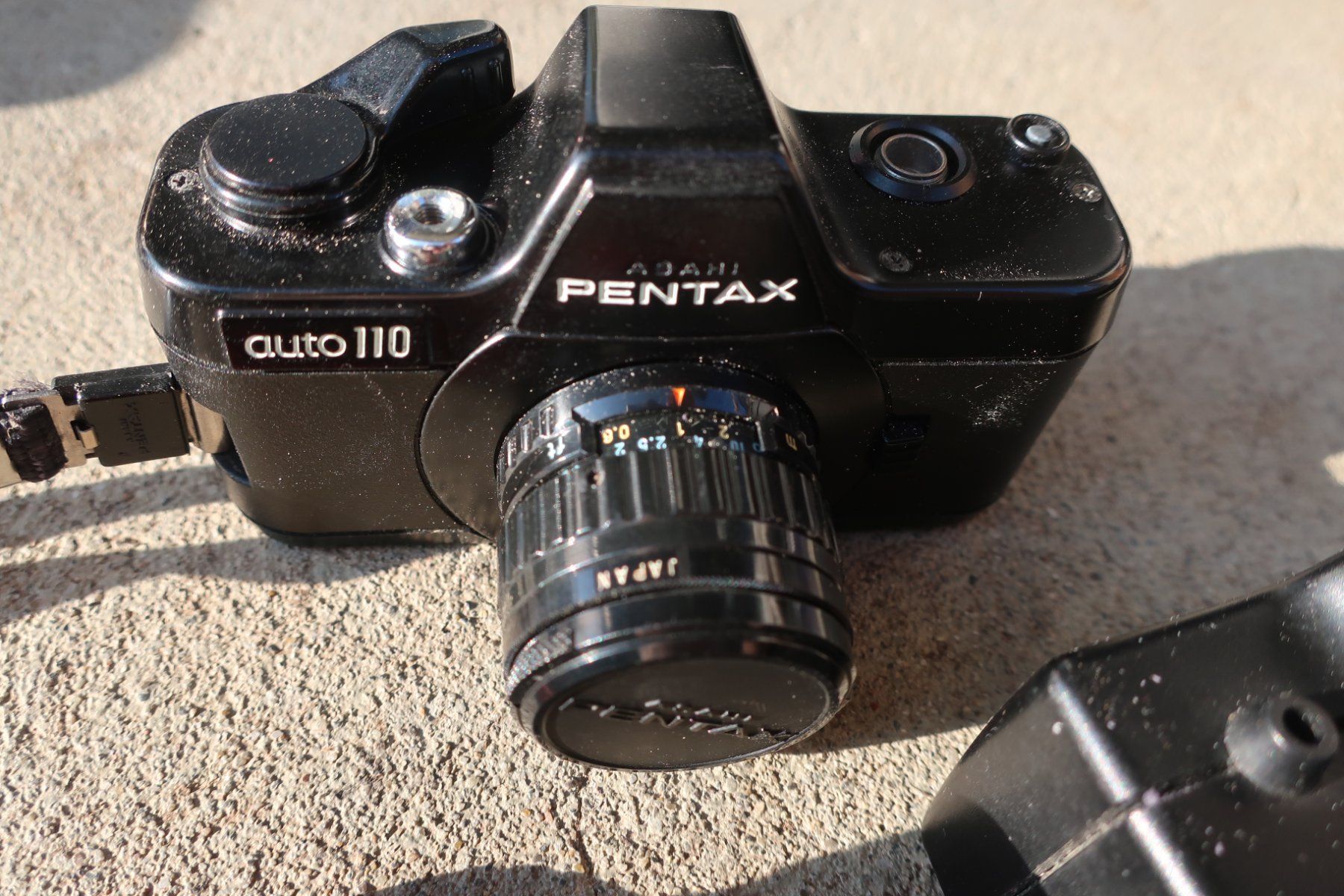 Pentax Fotocamera: Pentax Auto 110 – Usato da Oberflachs venduto da genki-tama 1