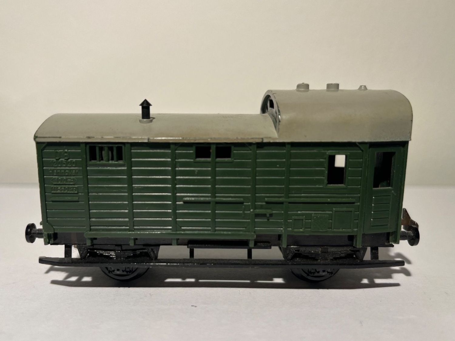 Trix Modellini di ferrovie: Trix Express H0 Güterwagen 3454 – Usato da Schaffhausen venduto da cherren75 1