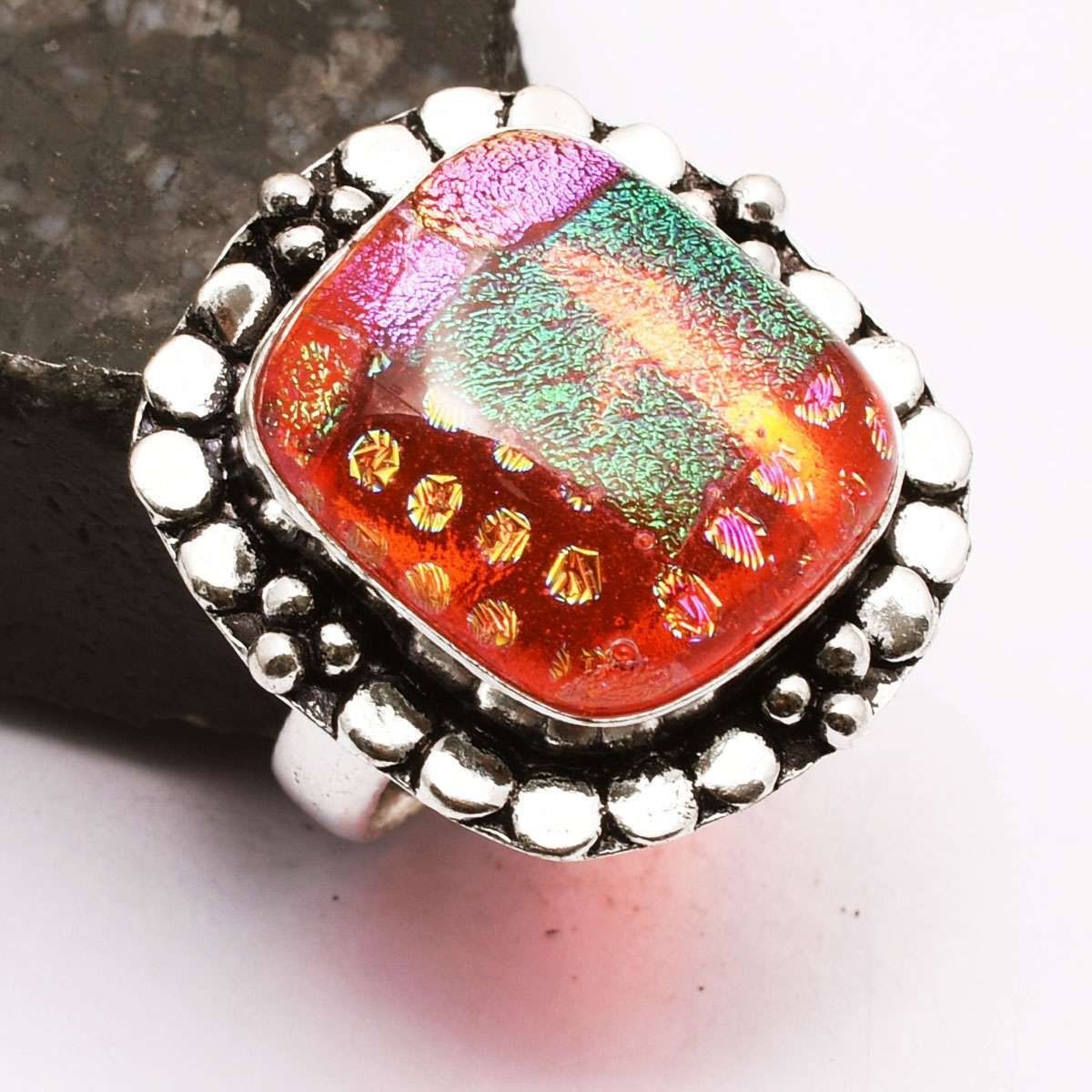 Ringe: Fancy Dichroic Glass Ethnic Handmade Ring US 8.75 – Neu und originalverpackt aus Gächlingen von CHARLEZGIFTS