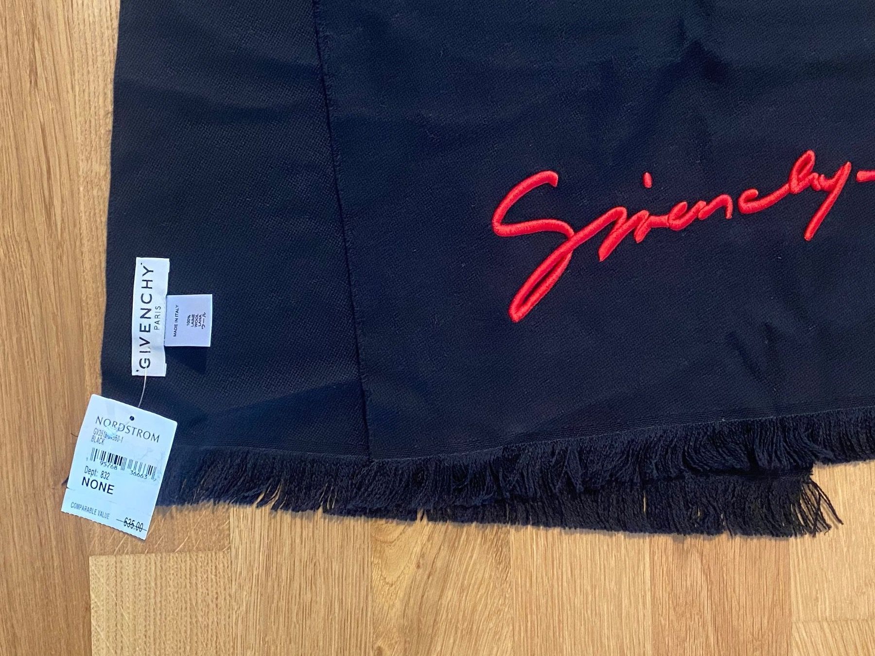 Givenchy Foulard & Sciarpe: ORIGINAL GIVENCHY SCHAL LADENPREIS: 635.- ÉCHARPE FABRIKNEU – Nuovo e nell'imballaggio originale da Zürich venduto da s-a-w-e 3