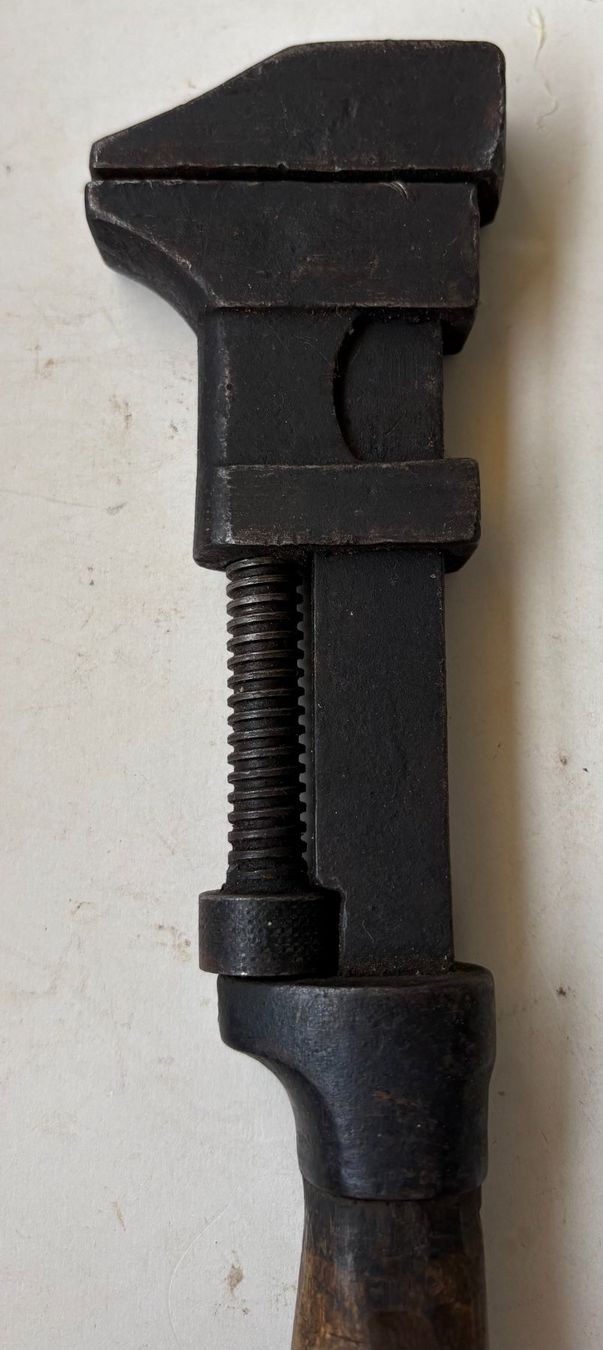 Tous les outils: ANTIKES WERKZEUG MIT PUNZE – D'occasion à Ostermundigen par wini63 1