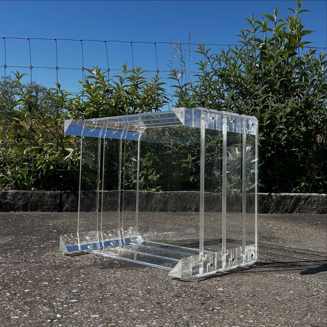 Tavoli: Vintage Plexiglas Beistelltisch – Usato da Zürich venduto da frauflufelberg 7