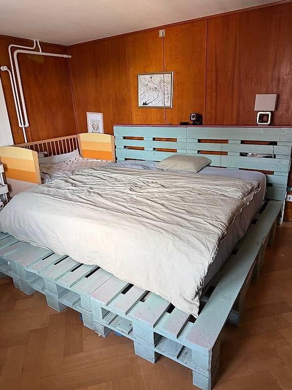 Betten: Palettenbett – Gebraucht aus Weinfelden von jen_cvr8 1