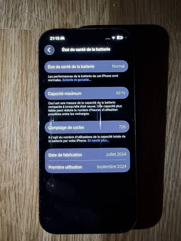 Apple Portables: Iphone 16 pro 256go Titane Sable – D'occasion à Chesalles-sur-Oron par tim_5xvq 2