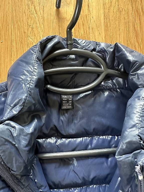 Giacche: Winterjacke – Usato da Zürich venduto da PetraBallon 2