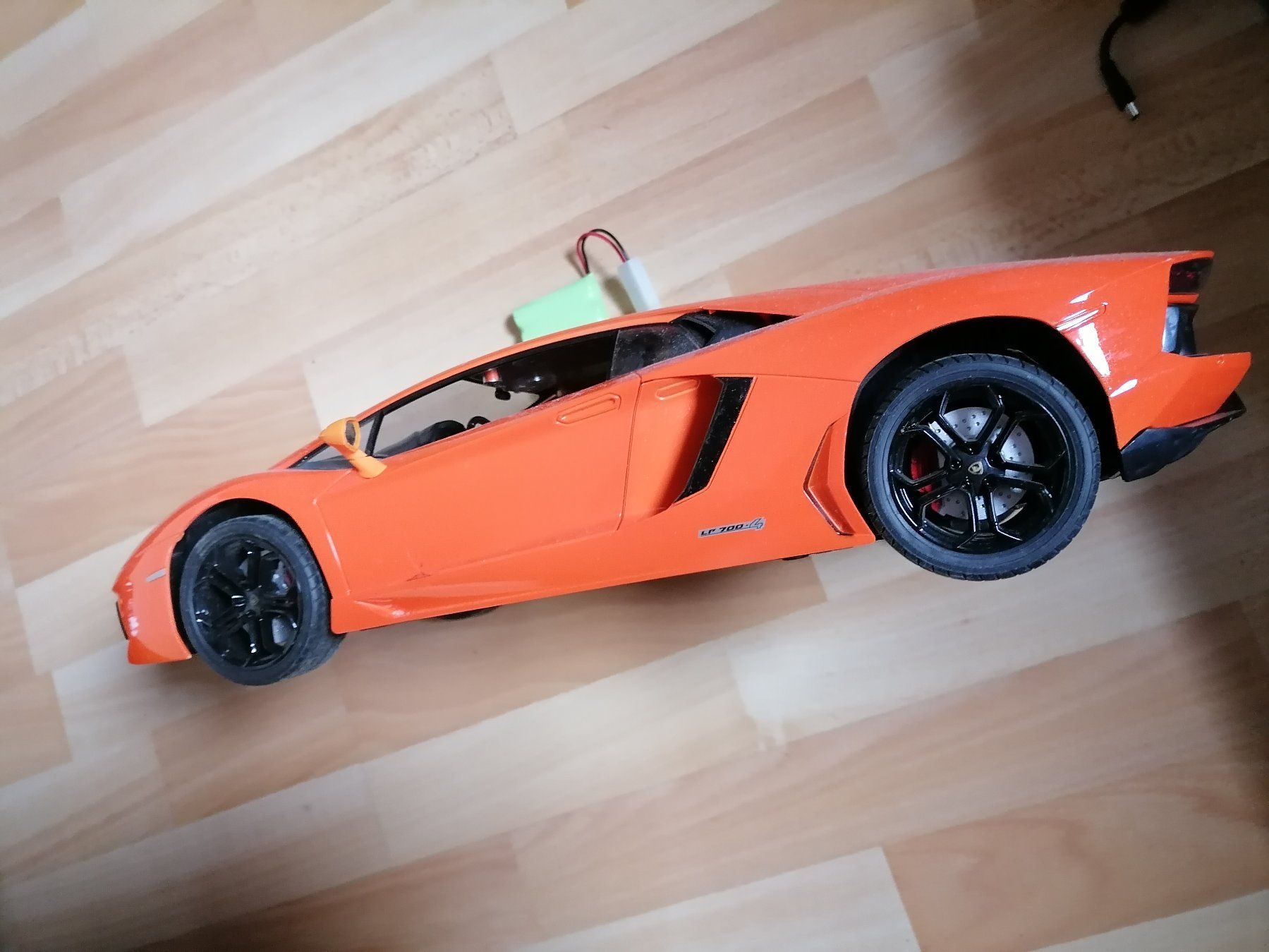 Modellismo RC: Rc lambo mit licht – Usato da Rubigen venduto da djn_hwr9 2