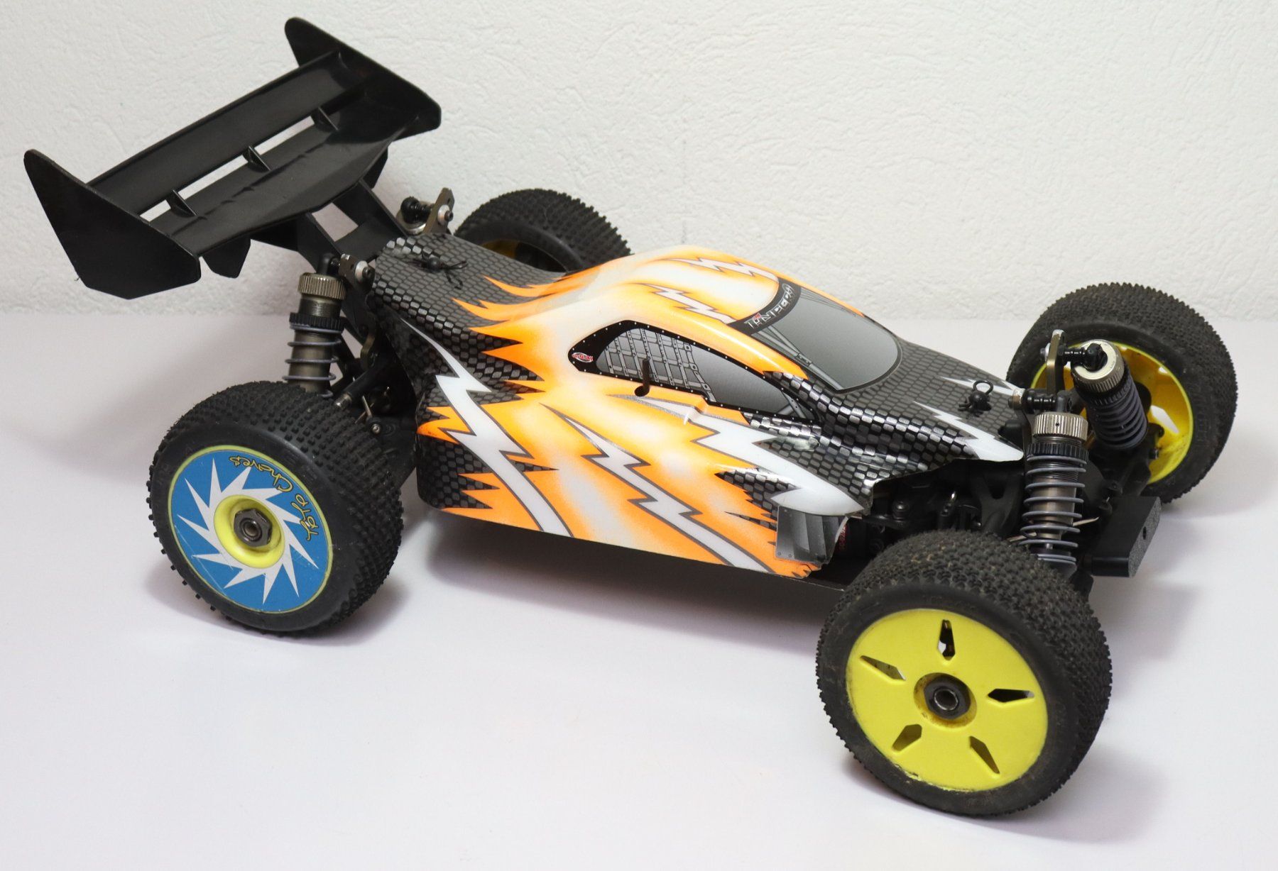 RC Kits de montage: Hobao Hyper E9 4S Buggy Brushless 1:8 – D'occasion à Frick par volvo850driver