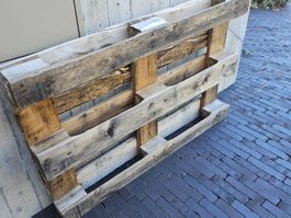 Fast kostenlos Palette in Horgen