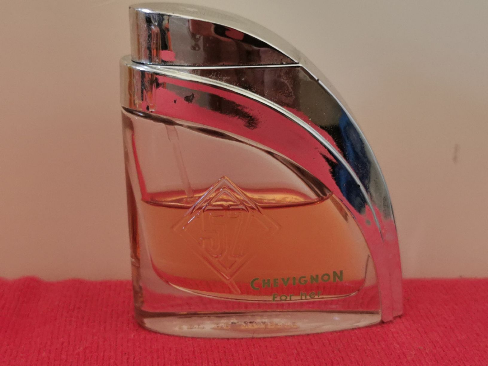 Profumi & Eau de Toilette: Chevignon for her EdT – Usato da Schlieren venduto da vlalif