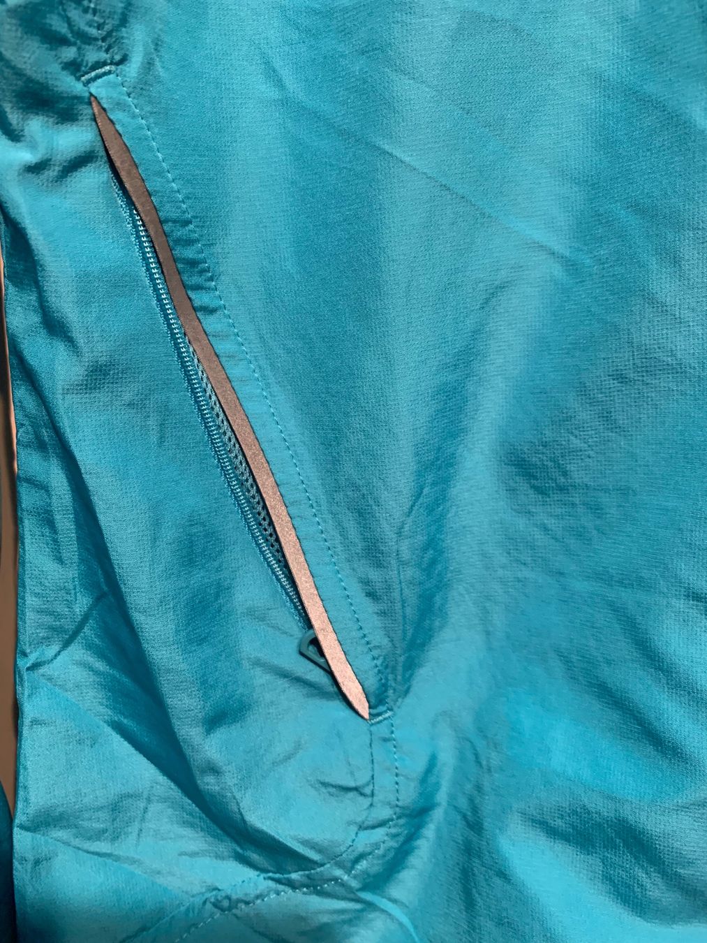 Adidas Giacche: Vintage Adidas Sommerjacke, Gr. 44 – Usato da Rosshäusern venduto da MiJoDoOl 2