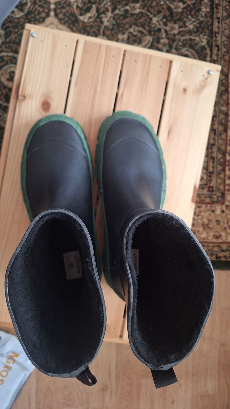 Gant Damenschuhe: Gant Gummistiefel schwarz/grün – Gebraucht aus Winterthur von _lxeah 1