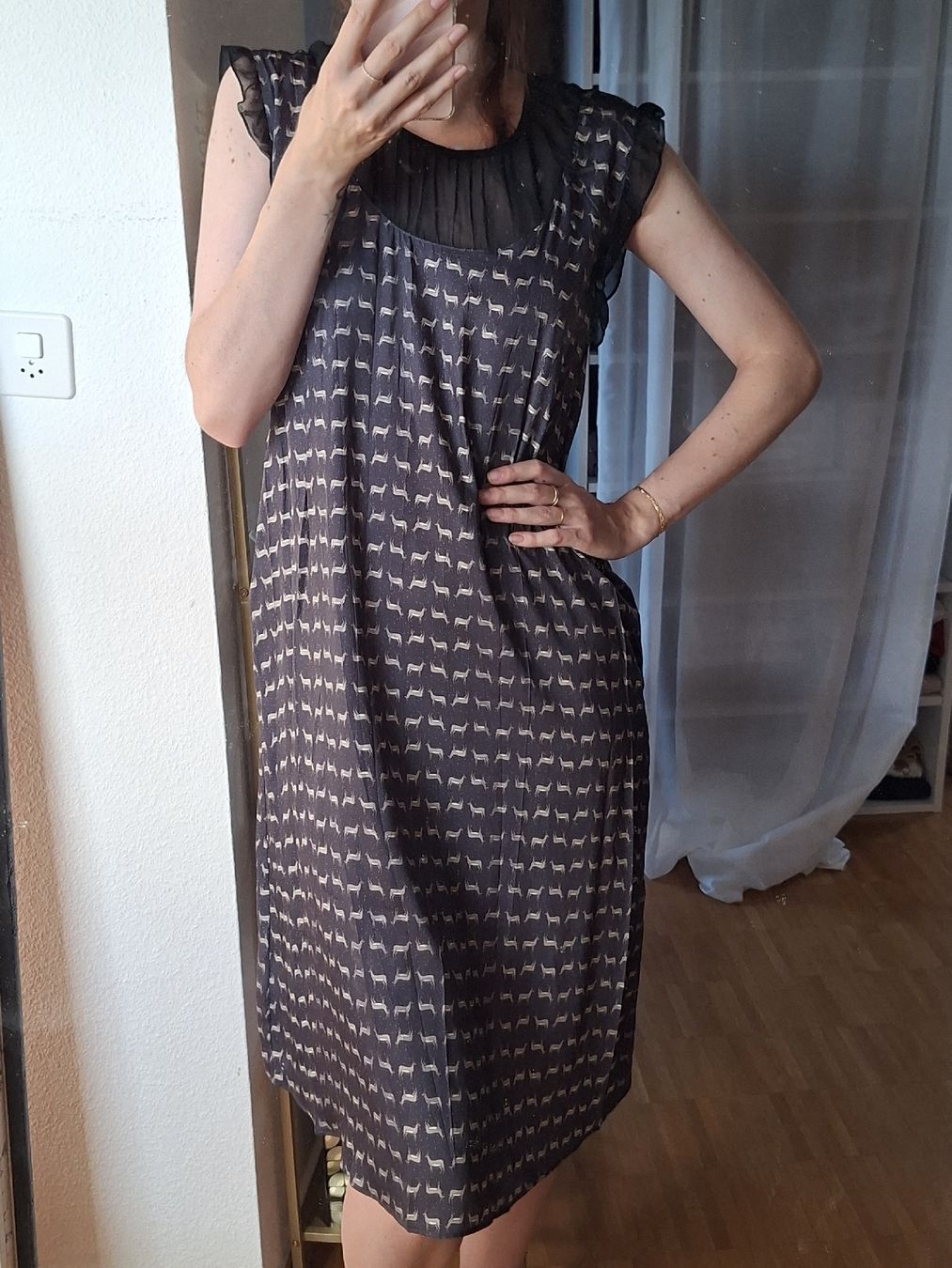 Robes: Robe 100% soie Cotélac - T. M/L – D'occasion à Lausanne par Super-cerise