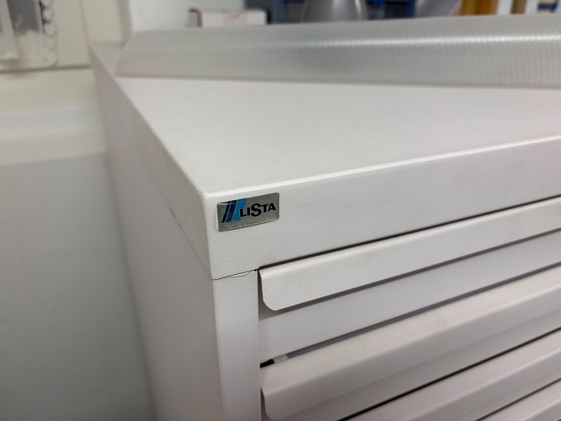 Lista Armadi: LISTA, Werkzeugschrank, Farbe weiss – Usato da Galgenen venduto da Crystaldisplay