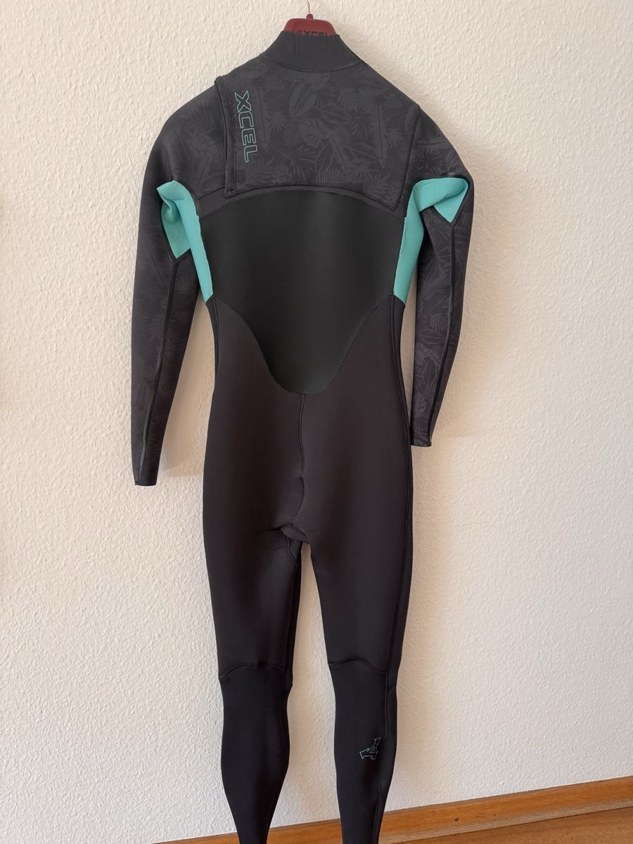 Planches de surf: Xcel Damen Neoprenanzug – D'occasion à Ennetbaden par Mavisime