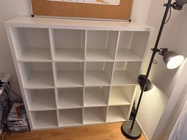 IKEA KALLAX Regal 147 × 147 cm  gratis abzugeben