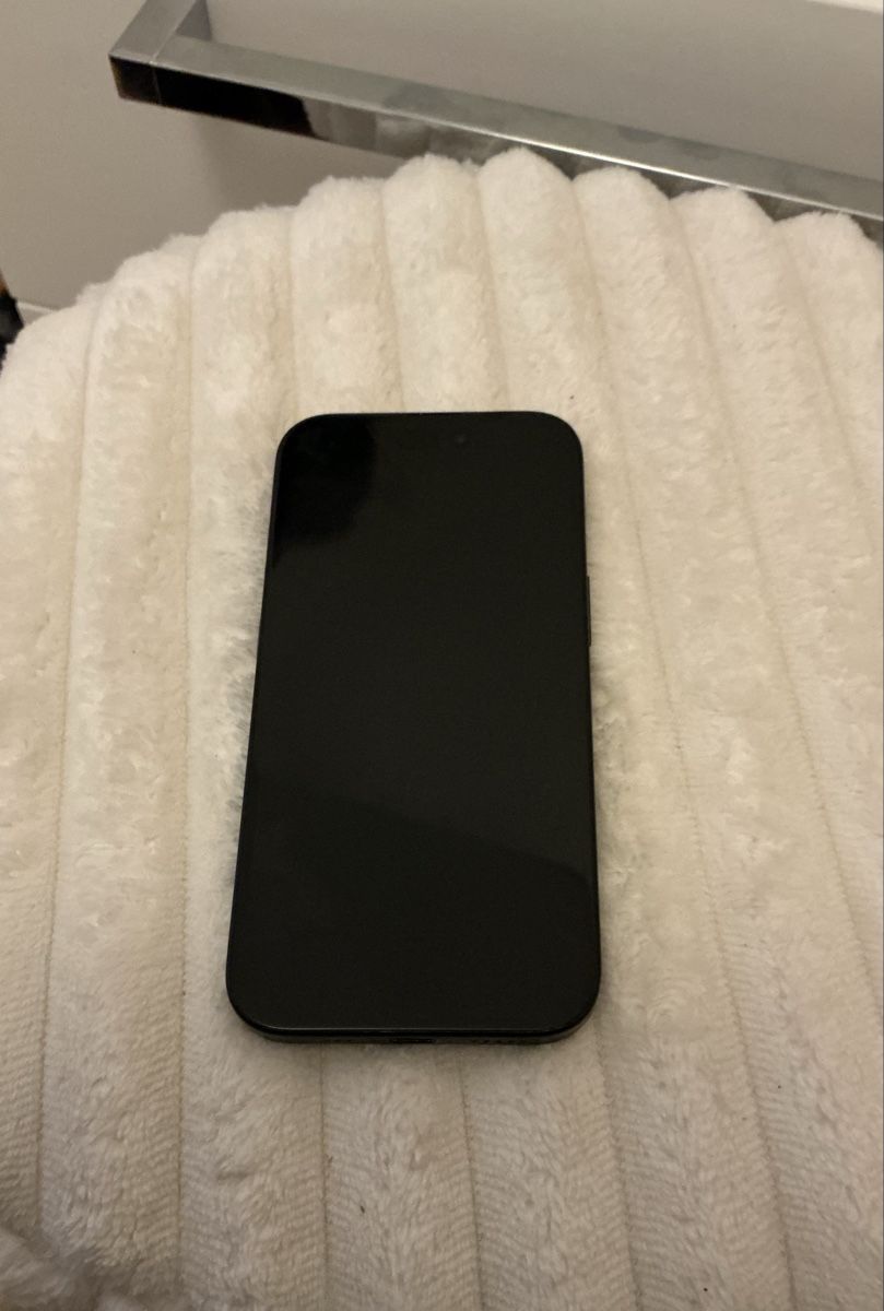 Apple Portables: iPhone 15 noir à vendre – D'occasion à Bulle par may_658c 1