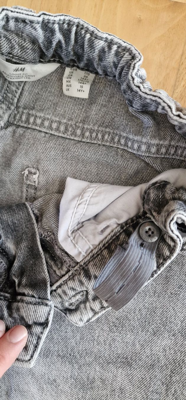 H&M Pantalons: 2 "Loose Fit" Jeans, grau Grösse 170 – D'occasion à Bäretswil par isa_gk9g 1
