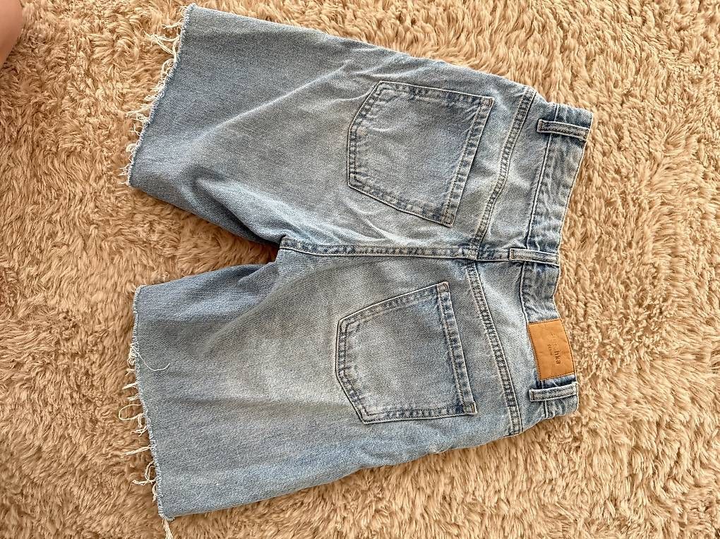 Pantalons: Bermuda Shorts – D'occasion à Zwingen par KatjaM 2